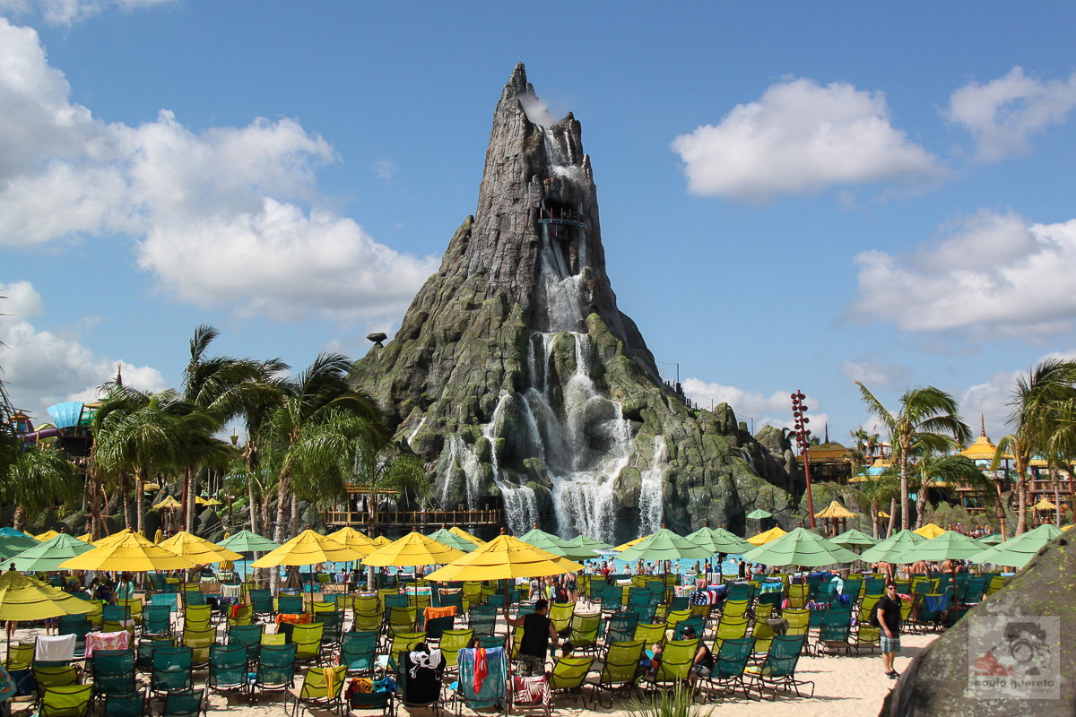 Universal Volcano Bay background